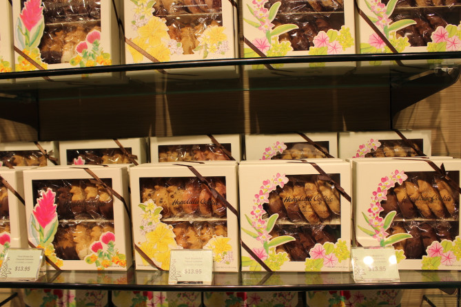 おしゃれなパッケージのクッキー（ホノルルクッキーカンパニー）