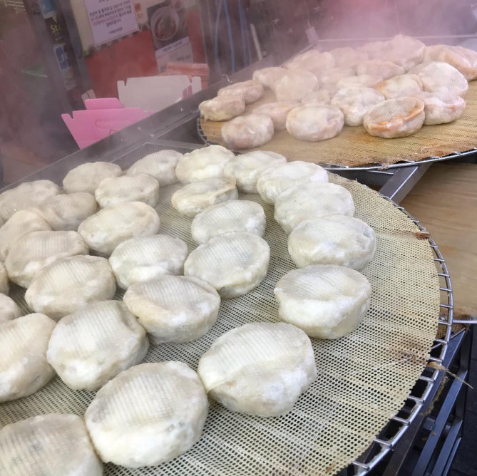 ホカホカの出来立てマンドゥ