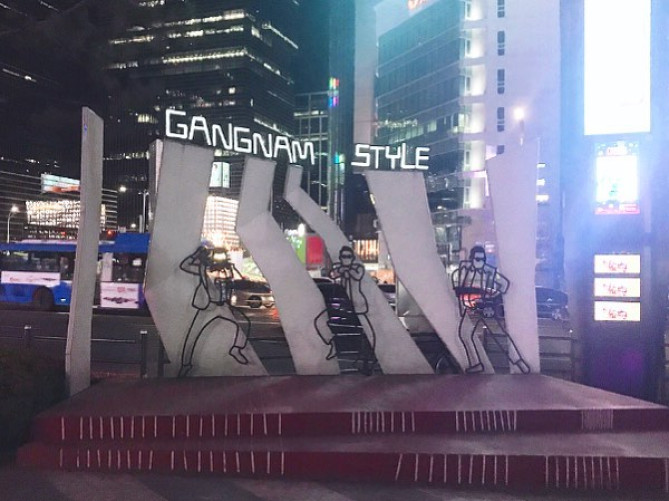 有名な「江南スタイル」のモニュメント