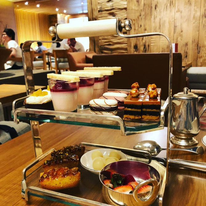 10スコッツのお替わり自由なスイーツ