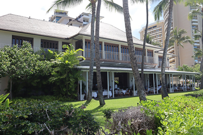 ハレクラニホテル外観