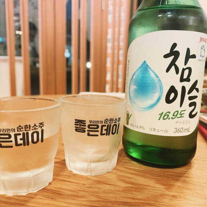 最新 韓国で絶対飲みたい美味しいお酒10選 マッコリ チャミスル ビール 梅酒など