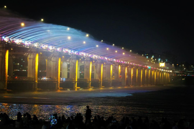 迫力満点の噴水ショー