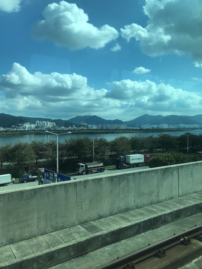 韓国 ソウルから釜山へのアクセス方法まとめ 新幹線 飛行機 高速バス 釜山の観光地もまとめて紹介