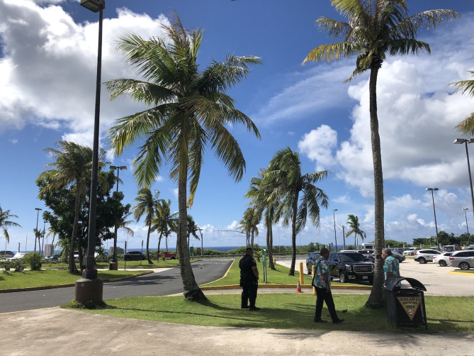 グアム空港ロータリー