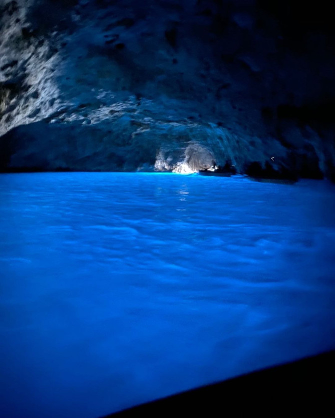 青の洞窟