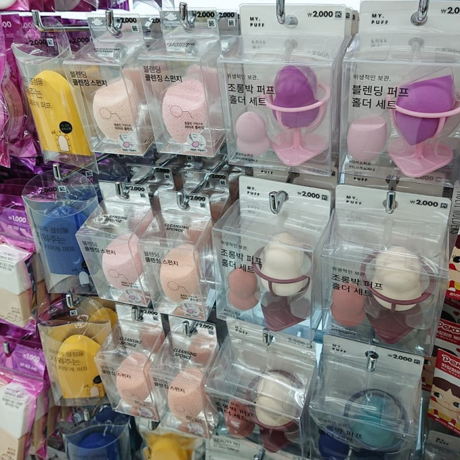 メイクスポンジは日本より充実!?