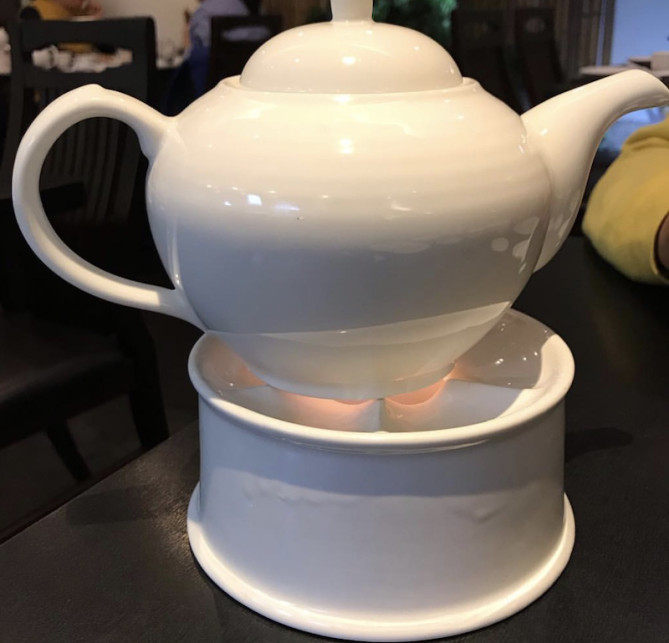 お茶のポット