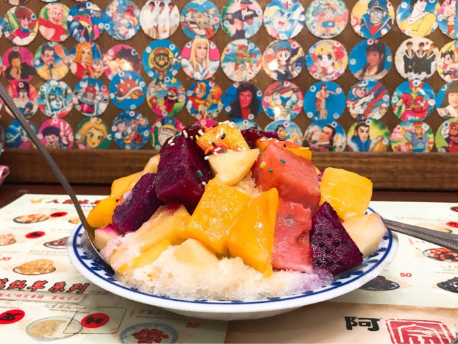写真映えもするフルーツかき氷