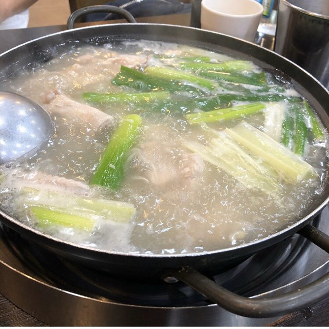 ネリムソン参鶏湯のタッカンマリ
