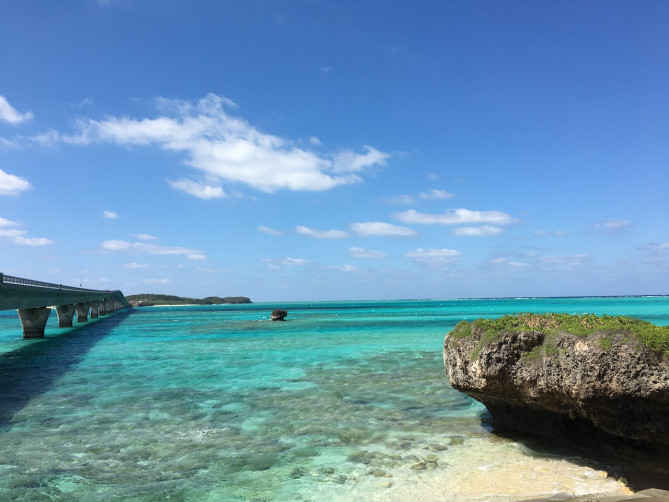 池間大橋から望む絶景ビーチ