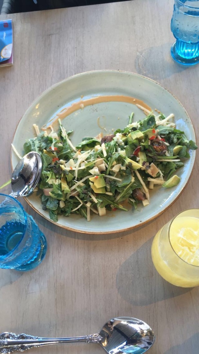 ヘリンボーンのサラダ