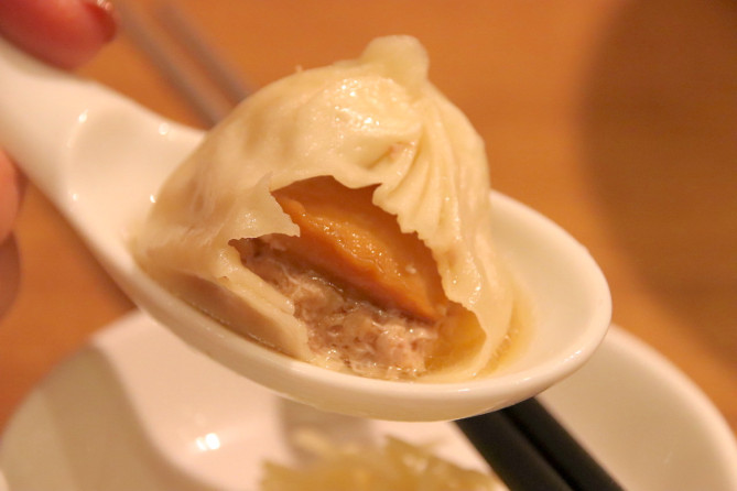 アワビ入り小籠包(中身)