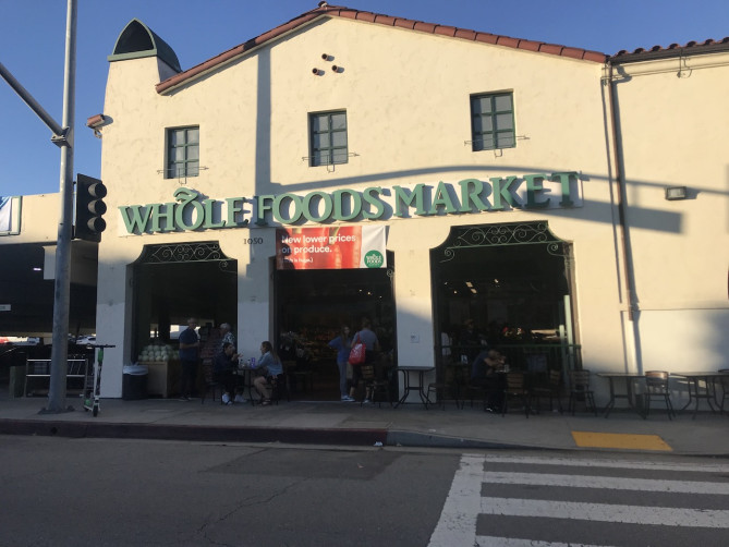 ホールフーズマーケット