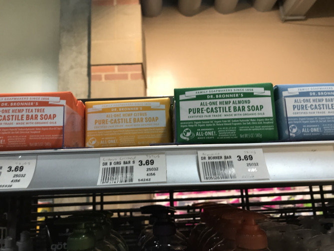 ショップの棚