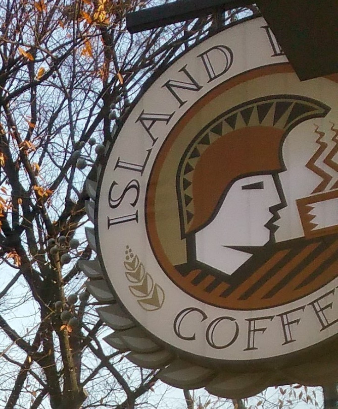 ISLAND VINTAGE COFFEEの看板