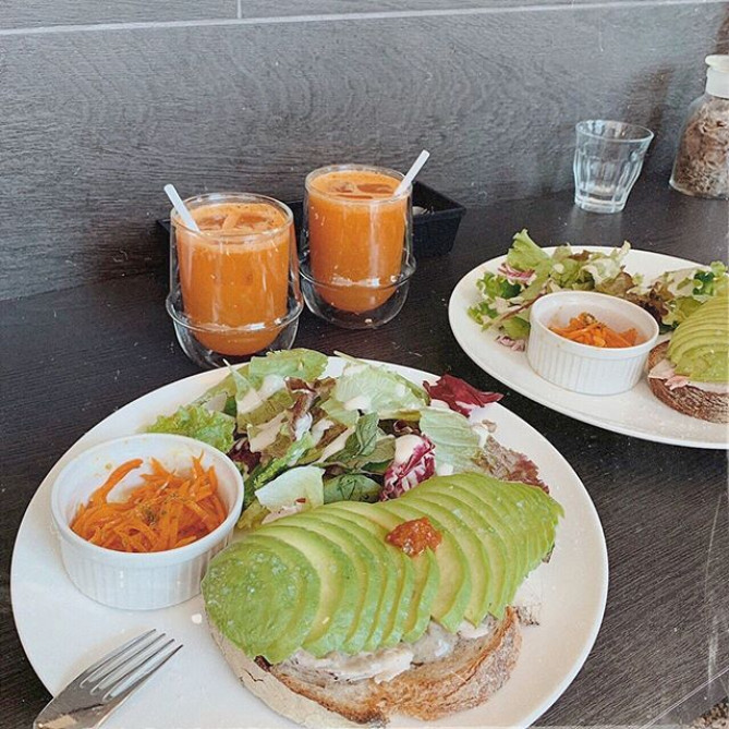 カフェ・ル・ポミエ