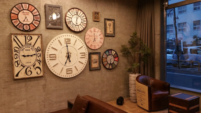 ロビーの時計