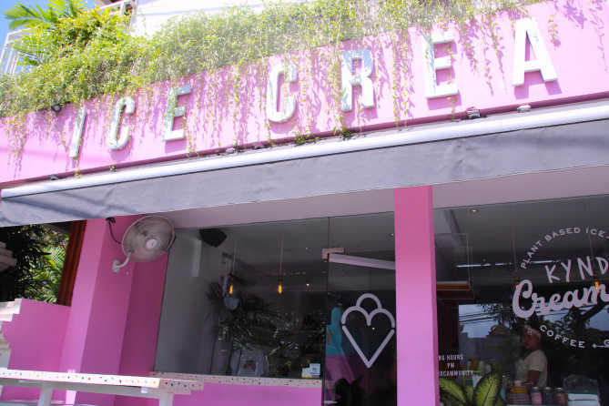 アイスクリームショップ