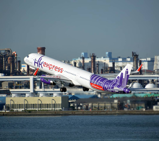 沖縄 那覇空港へ行ける航空会社を徹底比較 沖縄らしいジンベエザメジェットが大人気