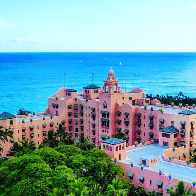 ロイヤルハワイアン　外観