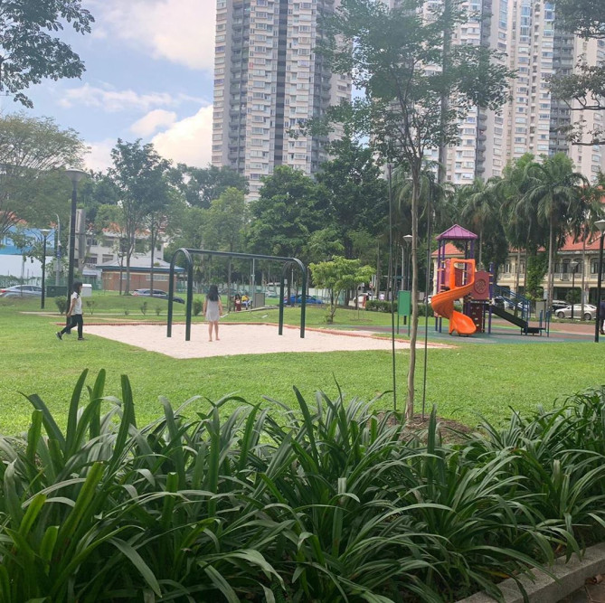 地元民が集まる公園
