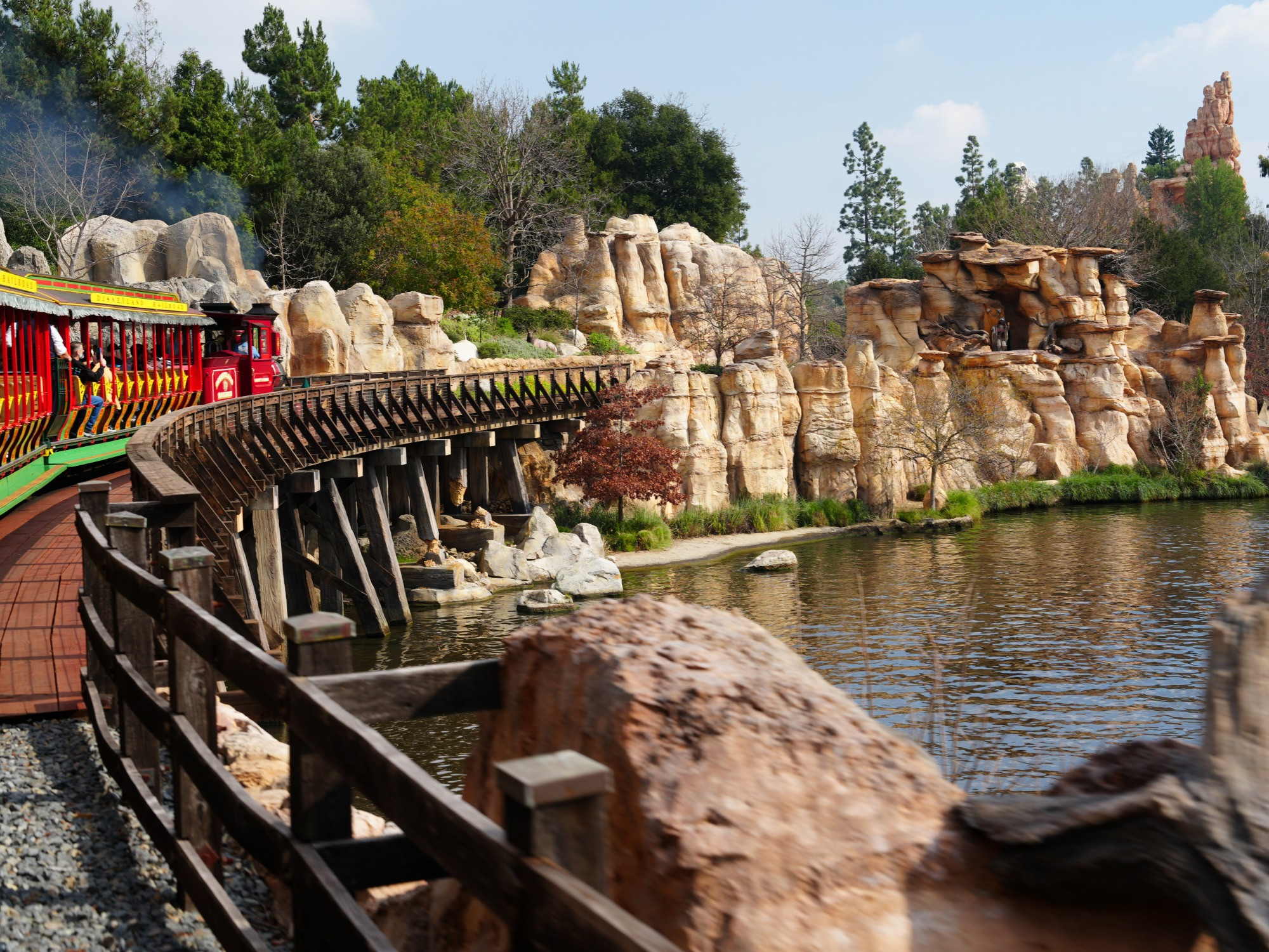 2026】アナハイムディズニーランドパークおすすめスポットまとめ