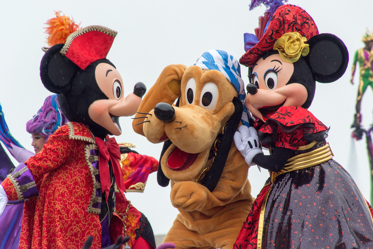 ディズニー】人気の犬キャラ「プルート」徹底解説！グッズ・誕生日