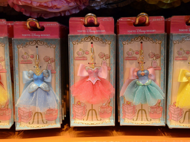 希少】オーロラ姫グッズ6選！ディズニーランド＆シーの眠れる森の美女